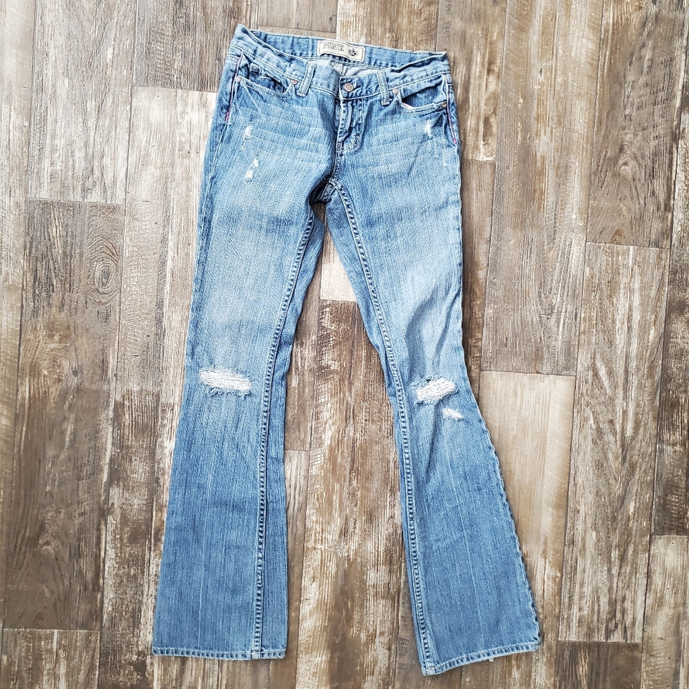🕶🛍 3/$25 🕶🛍 PINK Victoria Secret distressed Bootcut jeans Size 2R